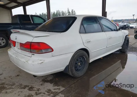 2001 Honda Accord 3.0 Ex из США, поврежденный, VIN 1HGCG16571A043622